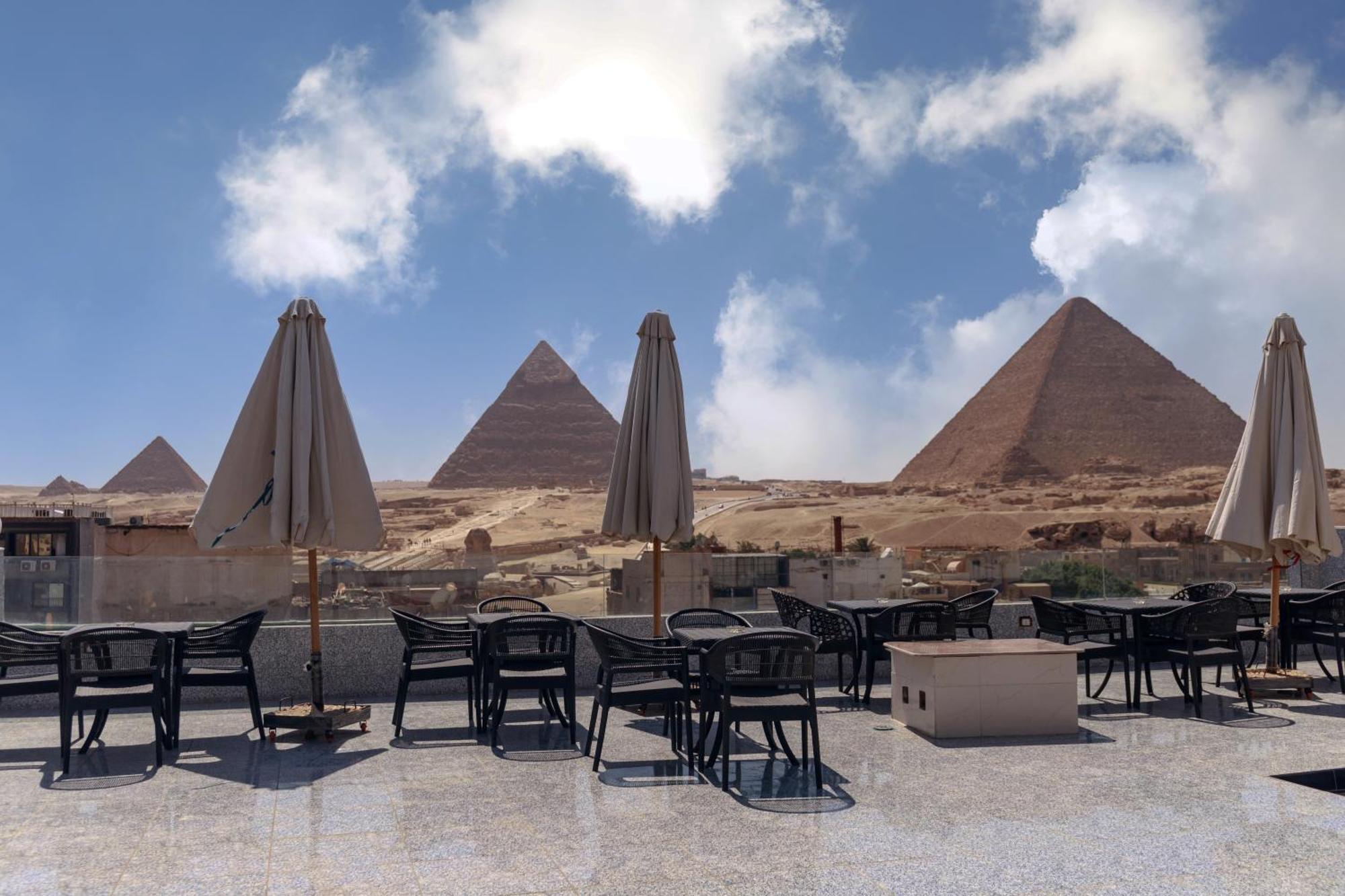 7heavenmiddleeastpyramids Caïro