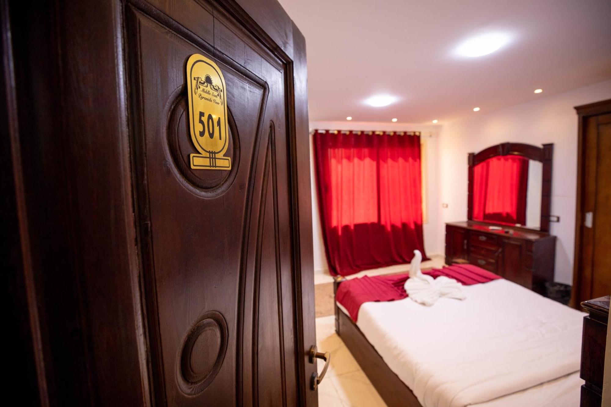 7heavenmiddleeastpyramids Hotel